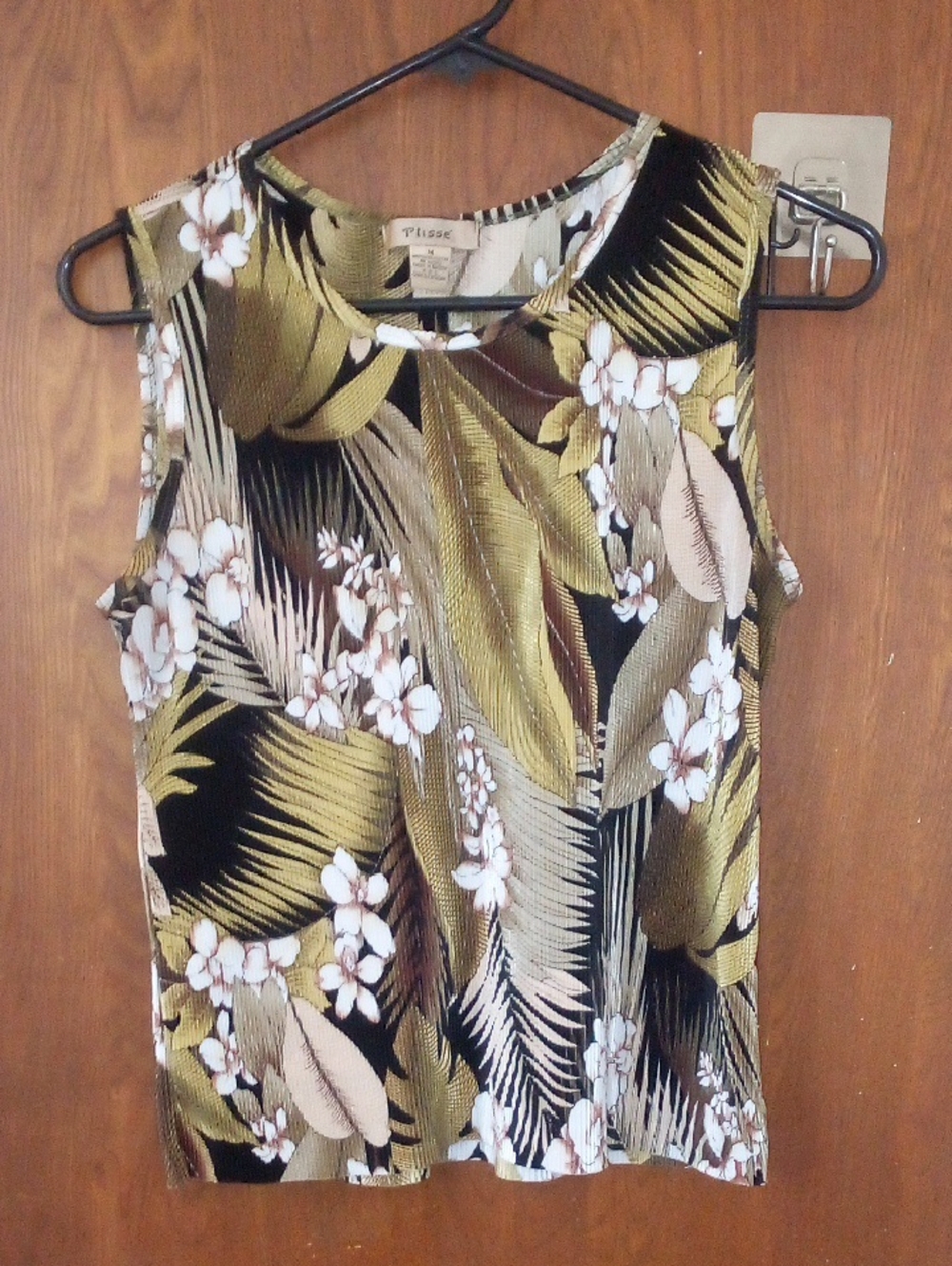 Plisse Drapey Tropical Print Sleeveless Top, Size Medium